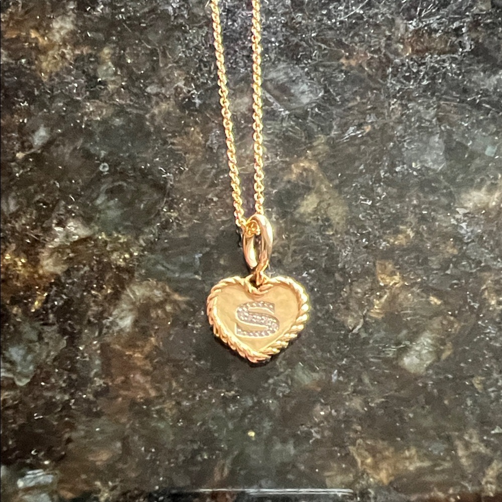 Auth David Yurman 18k/diamond initial “S”necklace. 18”